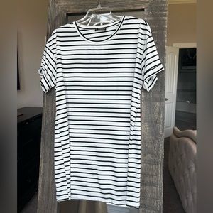 Black and white summer dress